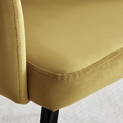 Rich Texture & Colour Depth