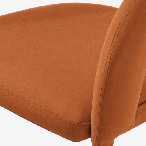 Soft-touch velvet finish