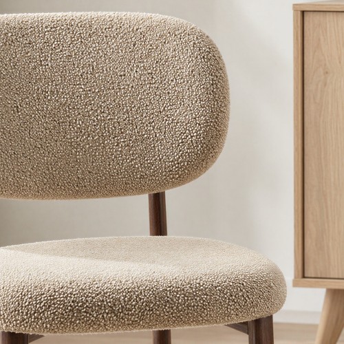 Soft beige bouclé finish