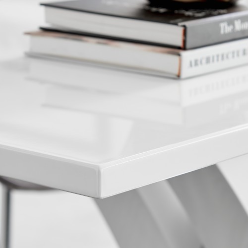 Easy-Care High Gloss Finish
