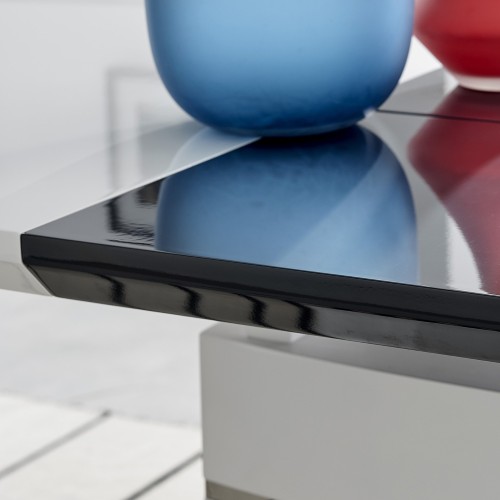 Contrasting Grey Extension Panel