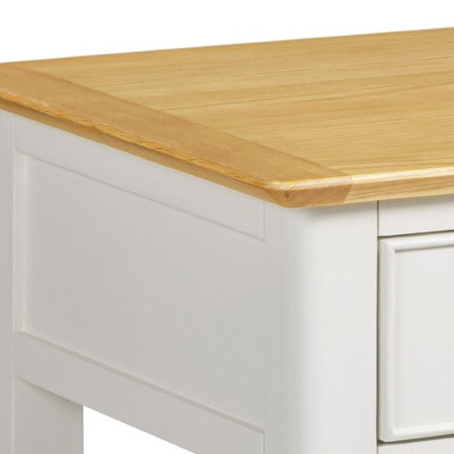 Contrasting Finish