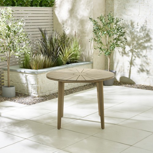 Contemporary Outdoor Styling