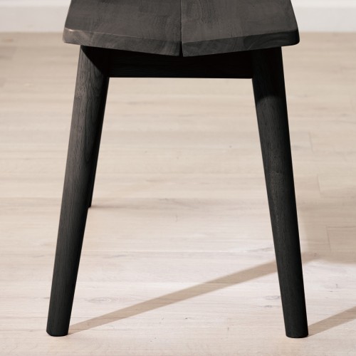 Modern Tapered Leg Design