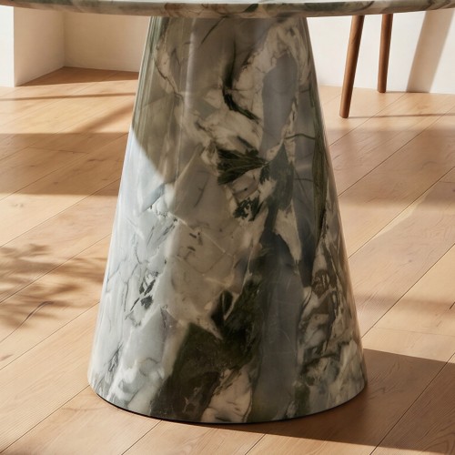 Contemporary curves, beautifully grounded