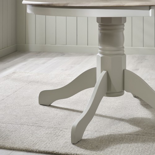 Space-Saving Pedestal Base