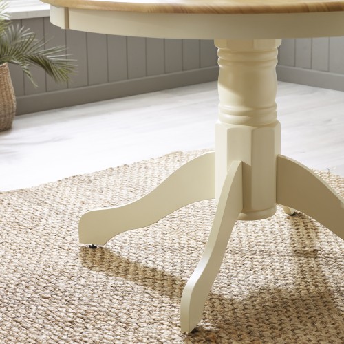 Space-Saving Pedestal Base