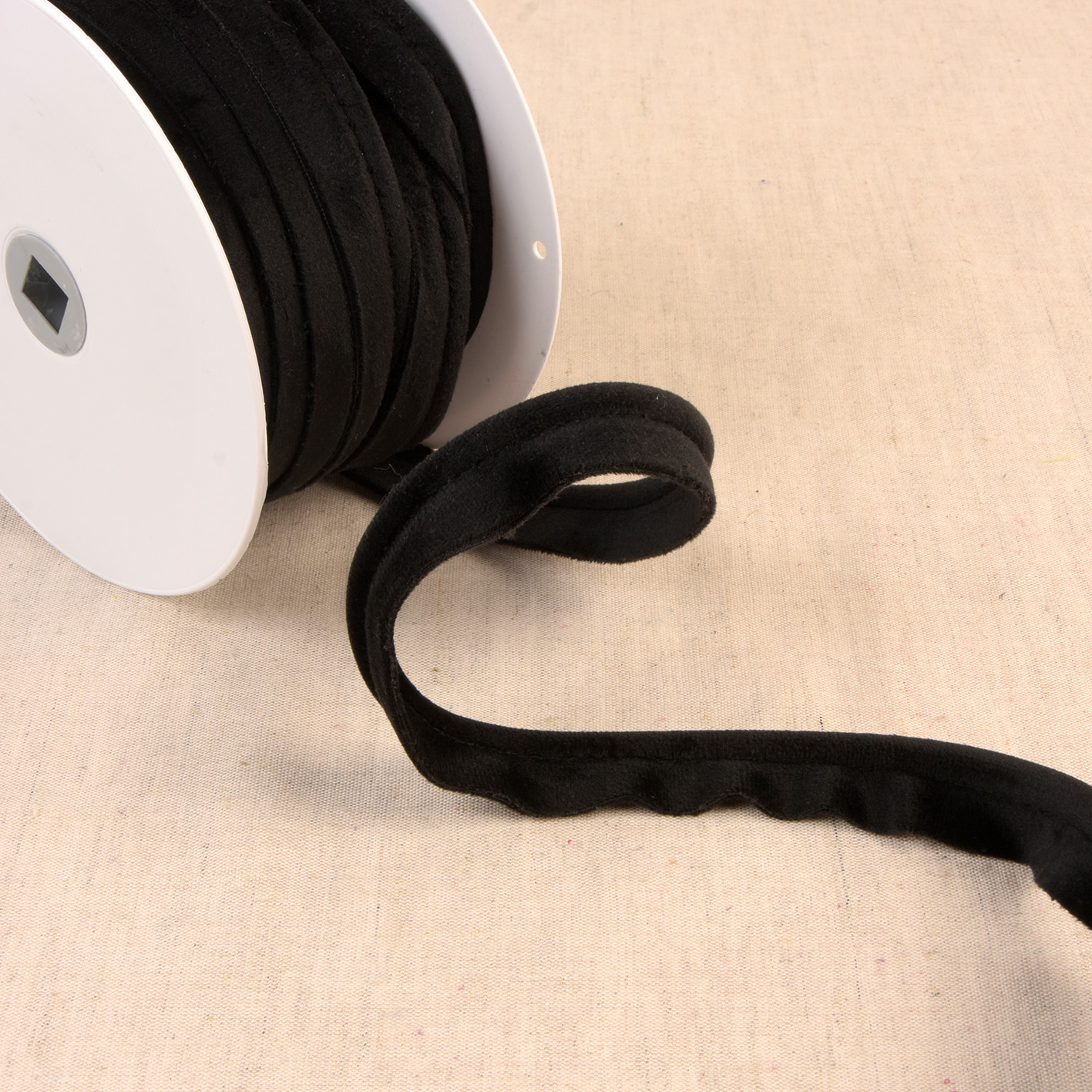 Trim: Piping: Flanged: Velvet: High Density: 15m x 5mm: Black ...