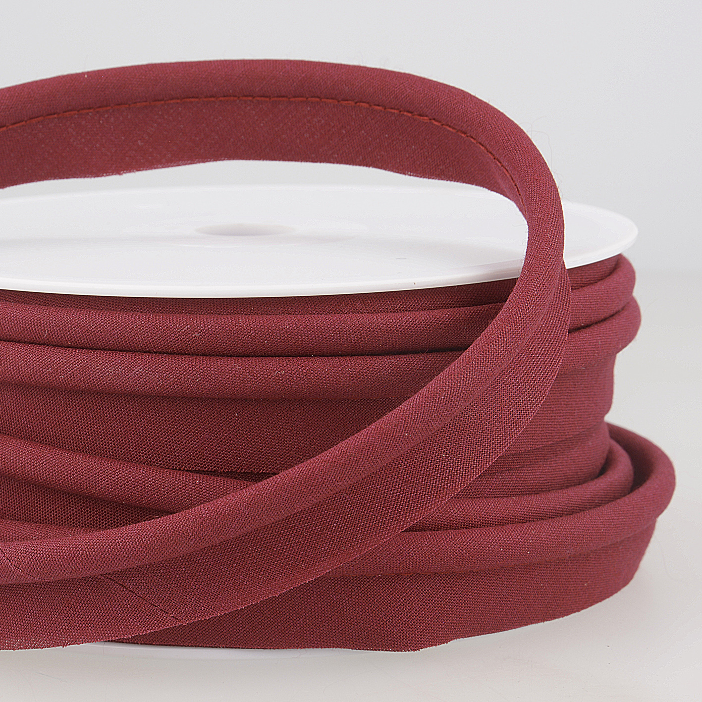 Trim Piping Flanged 15m X 5mm Burgundy Stephanoise Groves And Banks