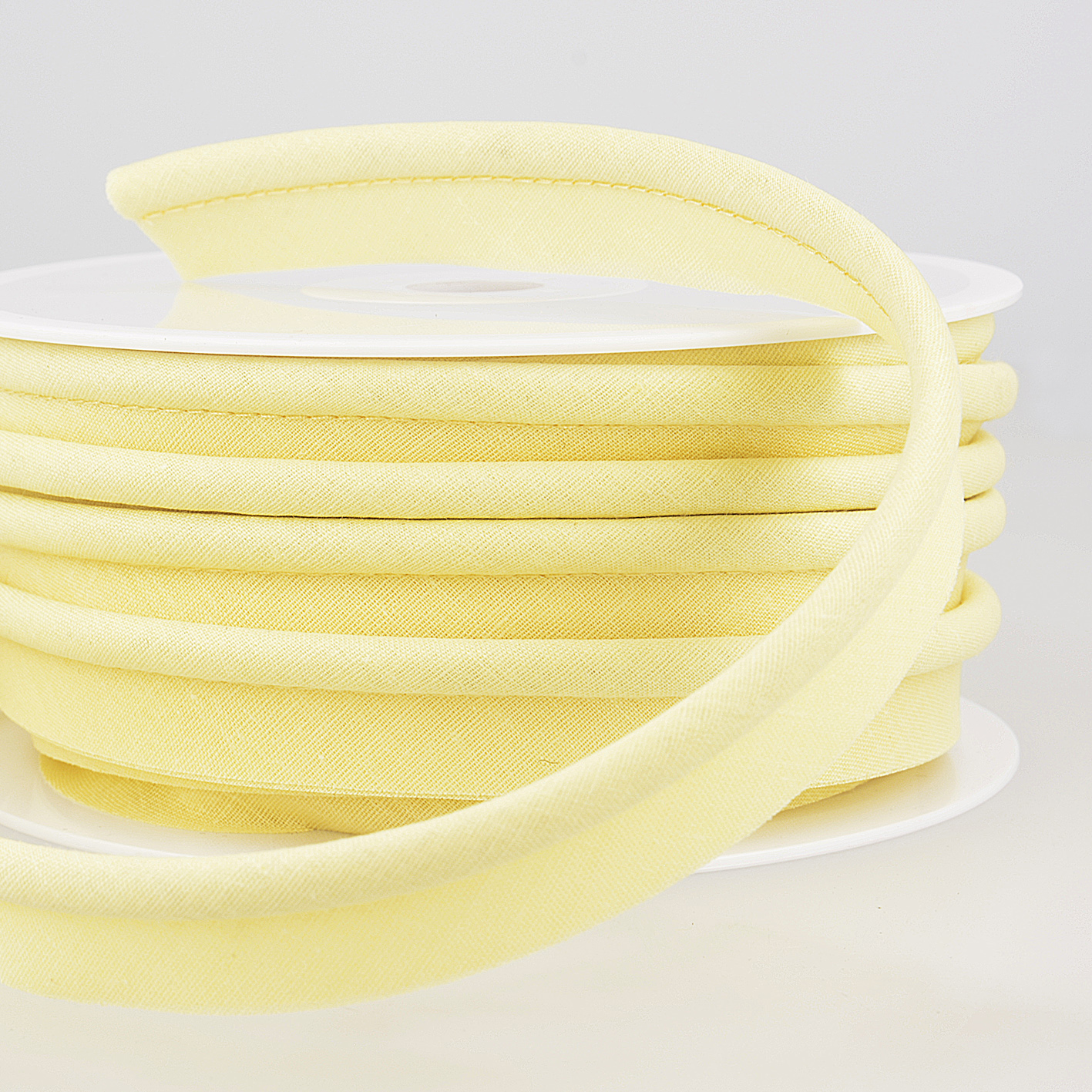 Trim: Piping: Flanged: 15m x 5mm: Pale Yellow - Stephanoise - Groves ...