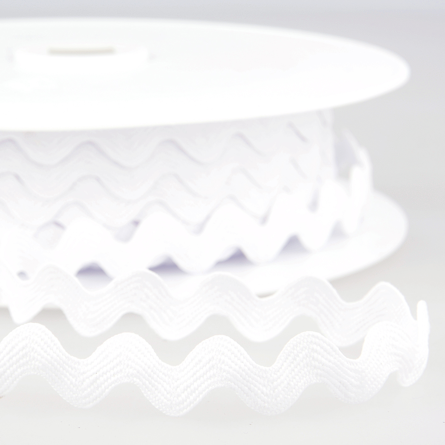 Trim Ric Rac Polyester 25m x 13mm White Stephanoise Groves and