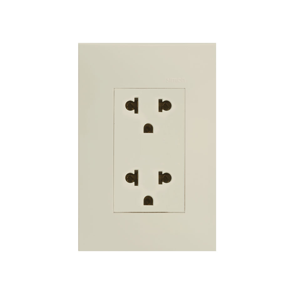 TOMA DE CORRIENTE DUPLEX EUROAMERICANO CON CHASIS Y PLACA 16A 127V~ S25