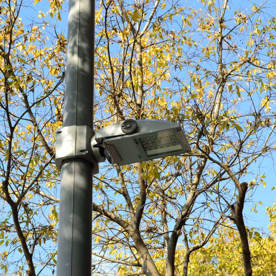 Simon Milos S spotlight luminaire with AE optics, 3000 K, 49 W, 700 mA, 1N w/o dimming Standard finish
