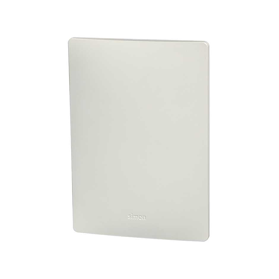 Placa ciega blanco con chasis blanco Simon 26