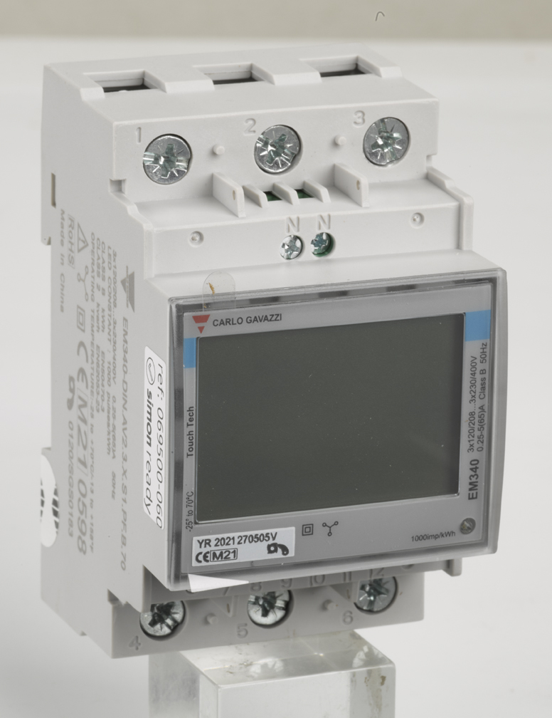Modulador trifásico de fotovoltaica
