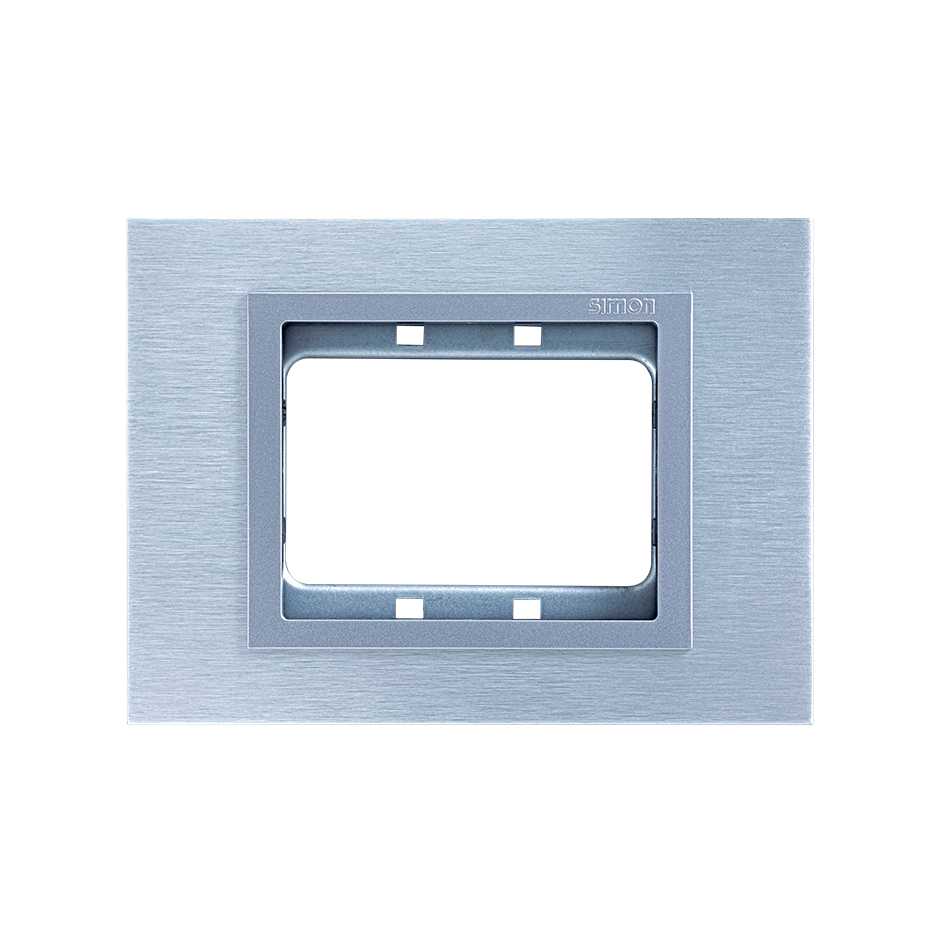 Placa de 3 módulos inox mate con marco aluminio Simon 82 Nature