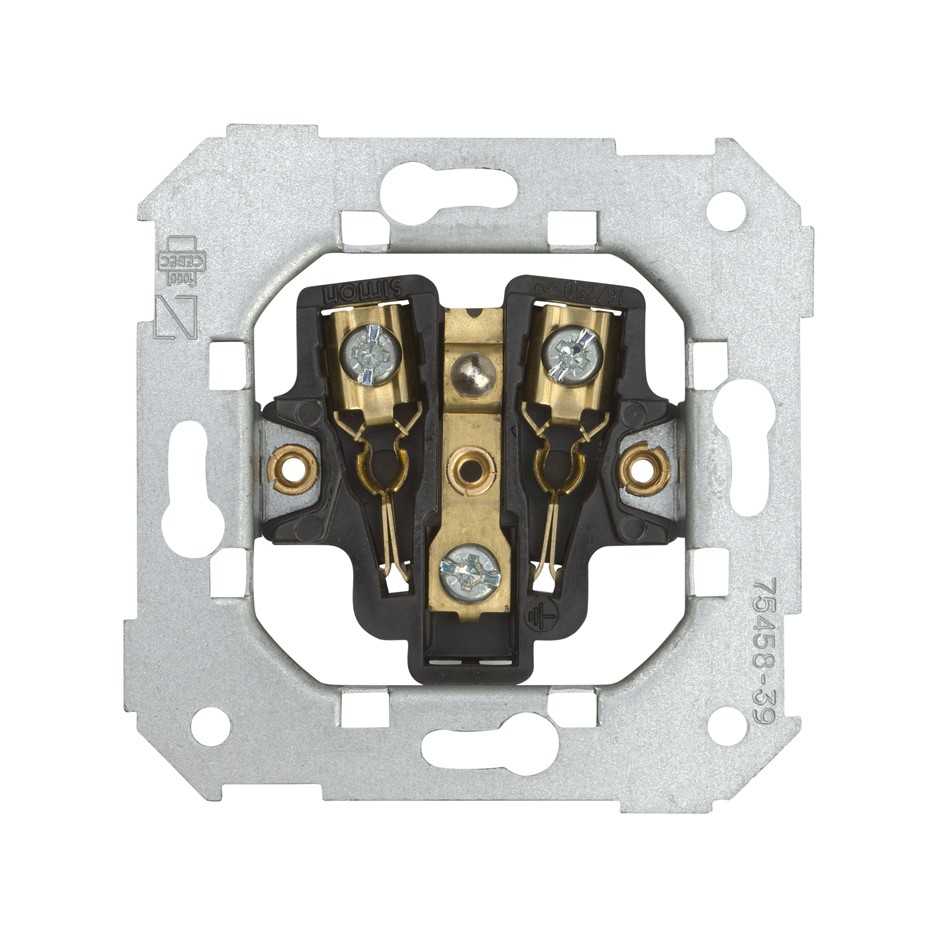 Prise 2P+T 16 AX 250V~ raccordement à vis avec griffes Simon 82 Detail