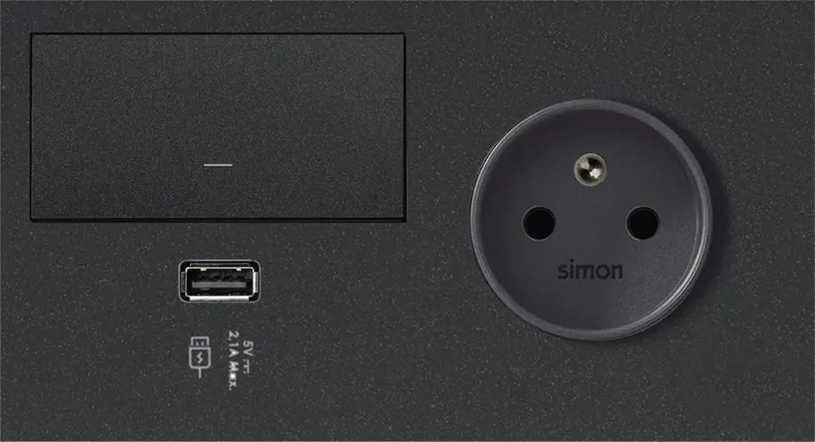 Kit face avant pour 2 éléments avec 1 touche, 1 chargeur USB droite et 1 prise 2P noir mat Simon 100