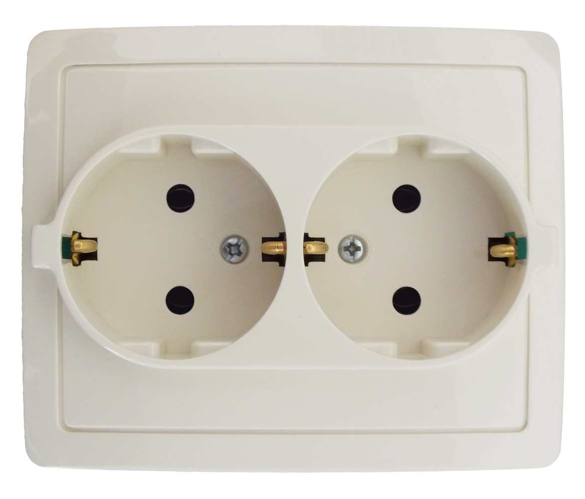 Розетка двойная с заземлением Schuko 2x2Р+Е 16A 250В~ моноблок цвета слоновая кость с винтовым соединением Simon 15