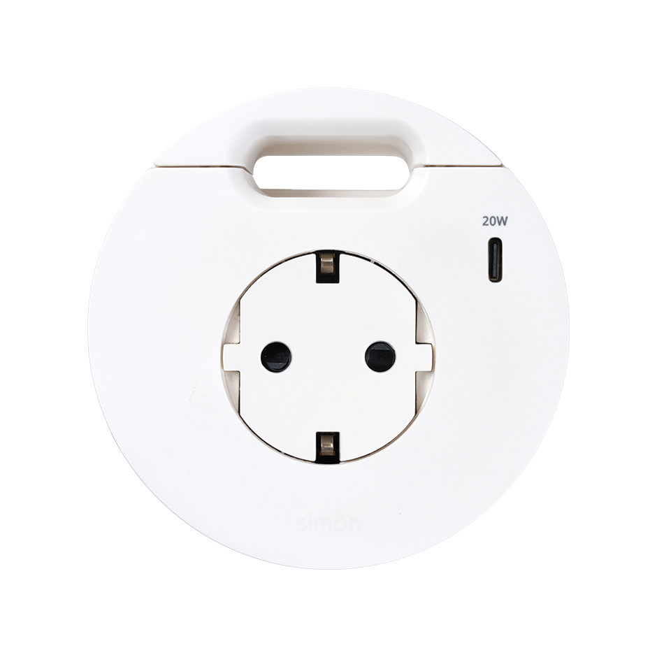 Kit Flash 90 composé du prise de courant schuko escamotable, chargeur USB type C de 20W et sortie de câblage blanc Simon 400