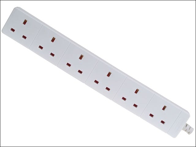 6 Way Plug 2 metre Extension Lead 6 Gang Trailing Socket 13A